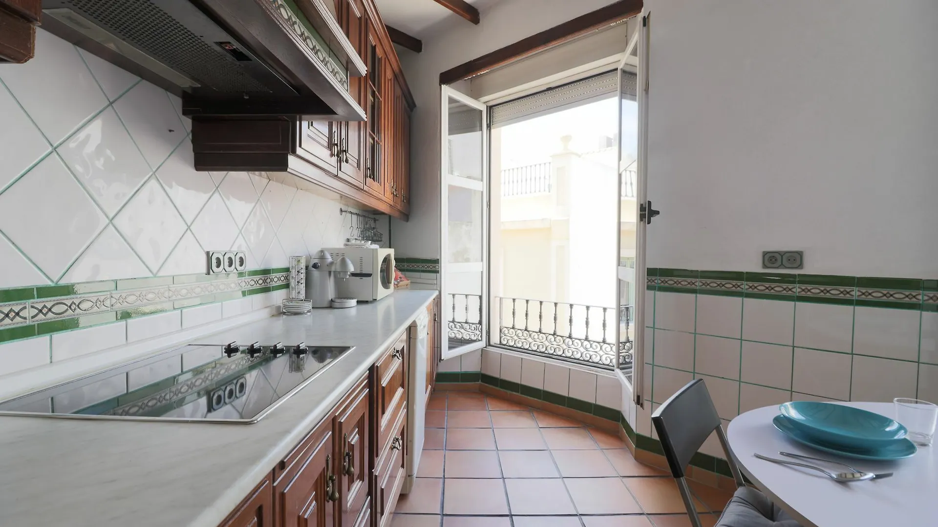 Uncibays Home Malaga Apartment